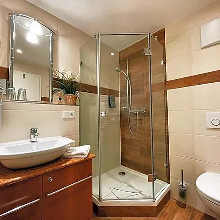 Albhotel Malakoff - House Of Nature 3*